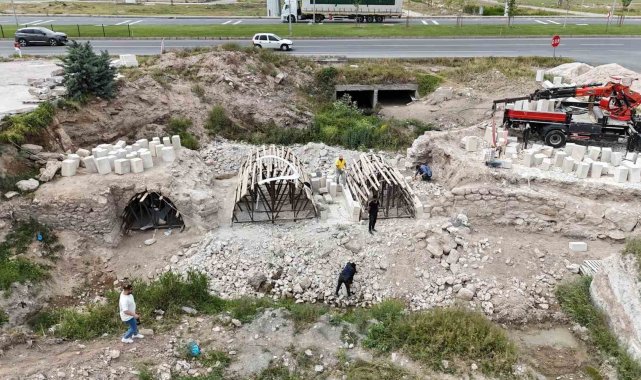 Aksaray'daki tarihi Osmanlı köprüsü restore ediliyor