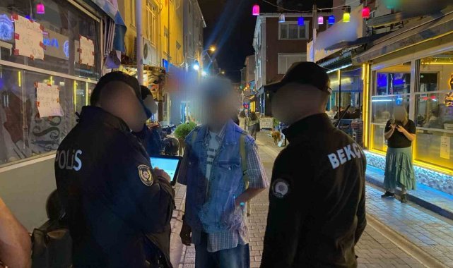 Alkollü eğlence mekanlarının çevresinde polis ekiplerince denetim yapıldı