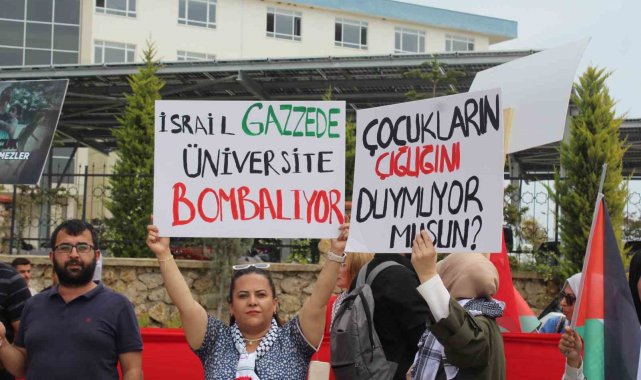 ALKÜ'de Filistin'e destek yürüyüşü