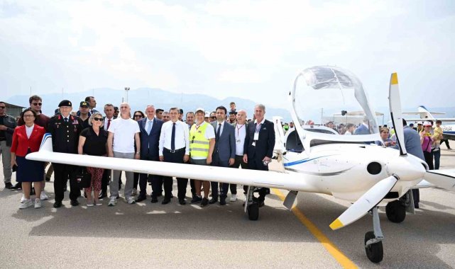 Antalya'da 19 Mayıs coşkusu havada, karada ve denizde yaşandı