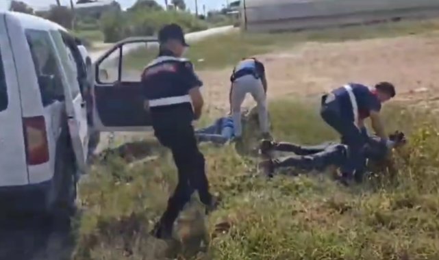 Antalya'da ruhsatsız tabanca operasyonu: 3 gözaltı