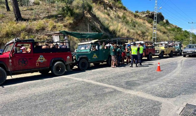 Antalya'da safari araçları denetlendi