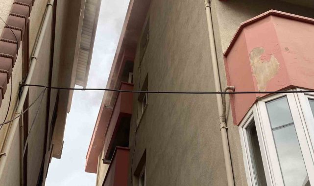 Apartmanda yangını paniği