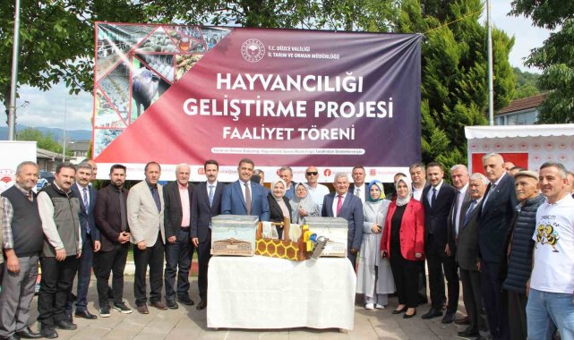 Arıcılar ana arıya ve arı kolonisine kavuştu