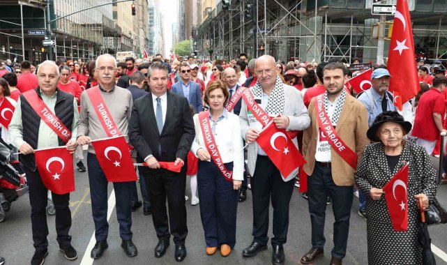 Ato Başkanı Baran, 41. Geleneksel New York Türk Günü Yürüyüşü'ne katıldı