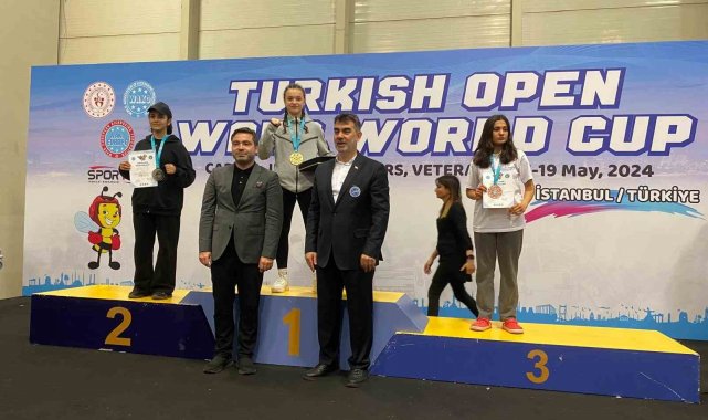 Ay Spor Kulübü'nden madalya şov