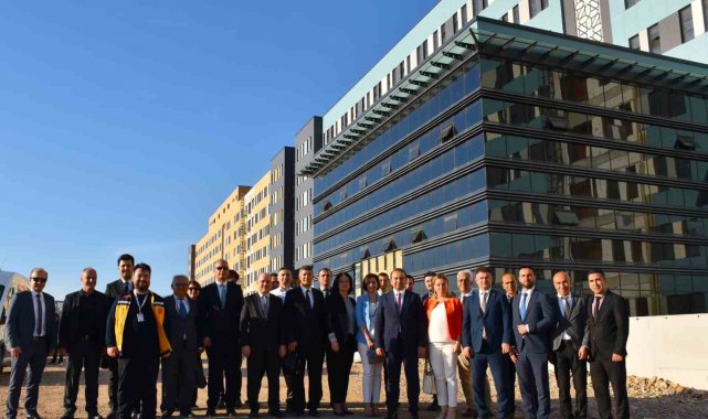 Aydın Şehir Hastanesi hızla yükseliyor
