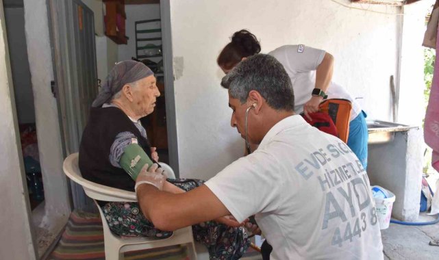 Aydın'da vatandaşlar evde sağlık hizmetlerinden memnun