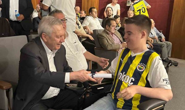 Aziz Yıldırım: "Stadyum kapasitesini 10 bin kişi artıracağız"