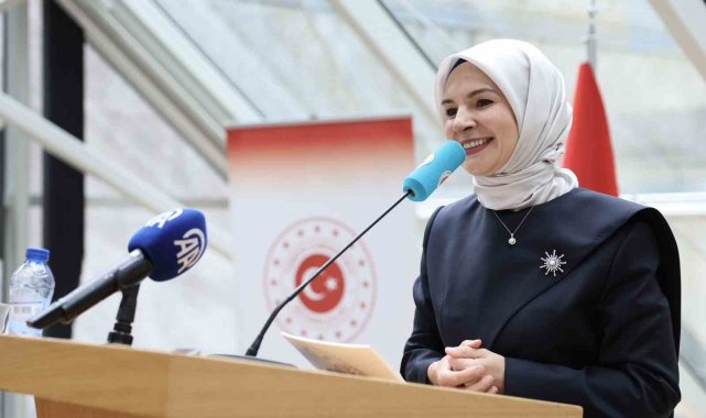 Bakan Göktaş: "Avrupa'ya Anadolu'nun hoşgörü iklimini taşıyan vatandaşlarımızın kendilerini yalnız hissetmemeleri için büyük bir gayret sarf ettik, ediyoruz"