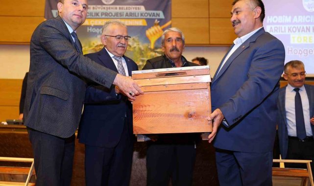 Başkan Büyükkılıç'tan arıcılığa son 3 yılda 7 milyon TL'lik destek