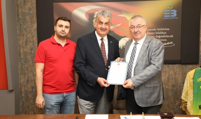 Başkan Ertaş "Edremit'in mallarını satan değil, Edremit'e kazandıran belediye olacağız."