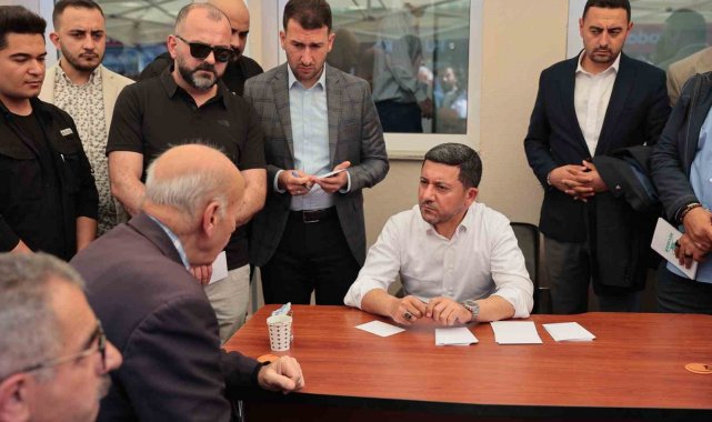 Belediye Başkanı Arı, vatandaşın sorunlarını 'Mobil Makam' da dinliyor