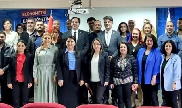 BİİBF Akreditasyon Belge Töreni ve ÇOMÜ Enleri Belge Takdimi Yapıldı