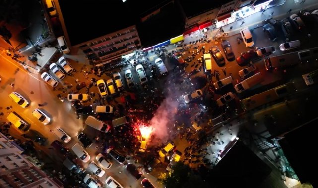Bursa'da Galatasaray taraftarlarının coşkusu havadan görüntülendi
