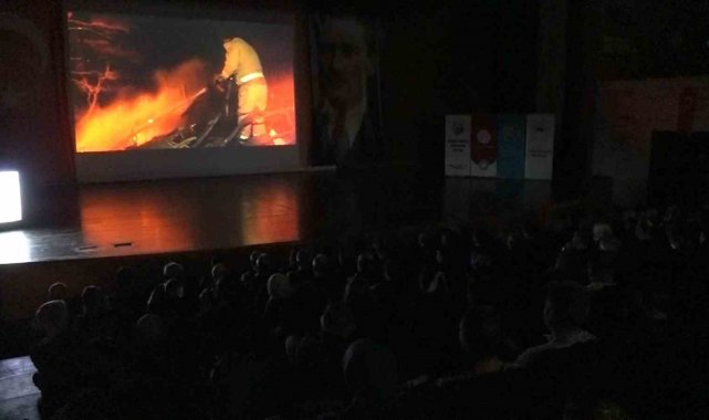 Bursa'da orman yangınlarıyla mücadelede öğrenmenler iş başında