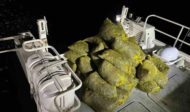 Çanakkale'de bin 300 kilogram midye ele geçirildi