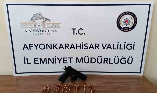 Cezaevinden çıkan şahıs karısını tehdit ederek aracını çalınca tekrar hapse girdi
