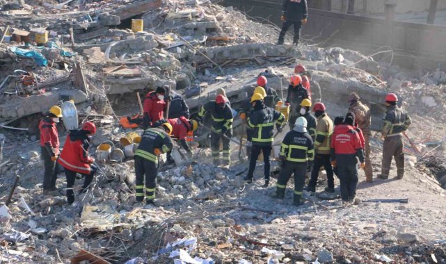Depremde 100 kişinin hayatını kaybettiği Hisami Apartmanı davasına devam edildi