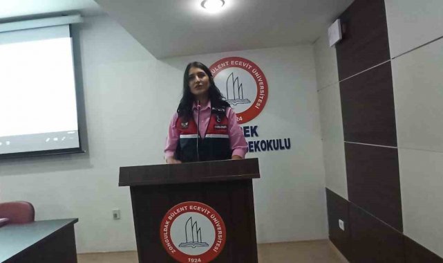 Devrek'te Jandarmadan öğrencilere konferans