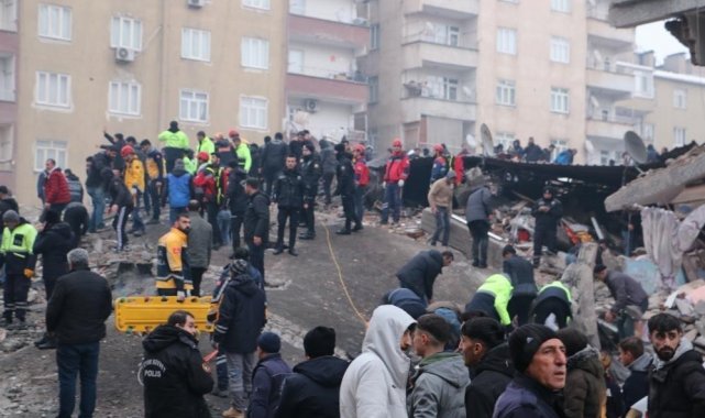 Diyarbakır'da 60 kişinin hayatını kaybettiği Yoldaş Apartmanı davasında müteahhit hakim karşısına çıktı