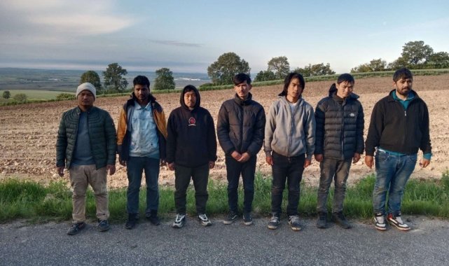 Edirne'de 7 Nepal uyruklu kaçak göçmen yakalandı