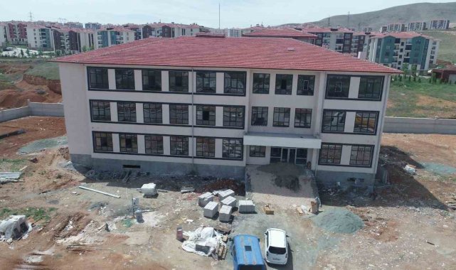 Elazığ Belediyesi'nin şehre kazandıracağı okul yeni dönemde hizmet vermeye başlayacak