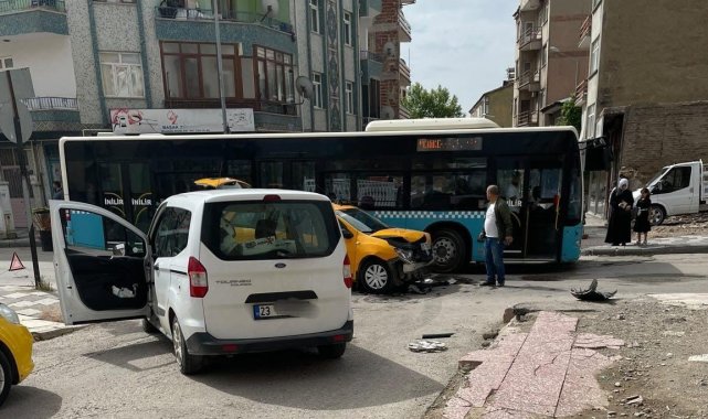 Elazığ'da trafik kazası: 1 yaralı
