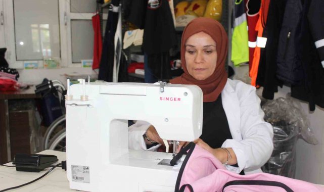 Engelliler kurdukları kooperatif çatısı altında tekstil ürünleri üretiyor