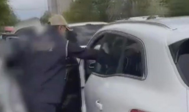 Firari eski emniyet müdürü araçla kaçarken yakalandı