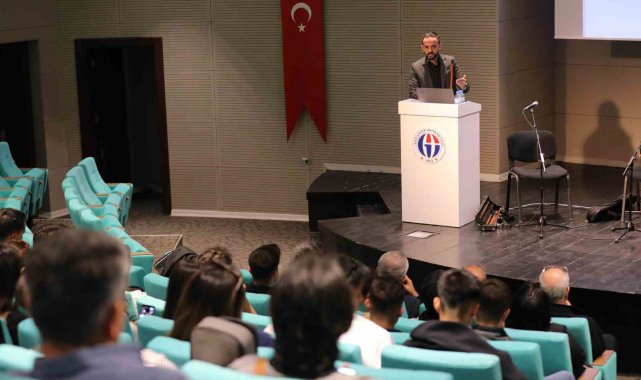 GAÜN'de TMDK Konferansı