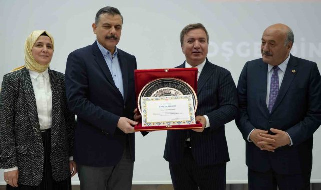 Hafız Vali, "Hafız Kal" yarışmasının birincisi oldu
