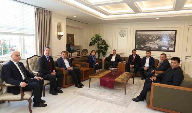 Halı ihracatçıları Şahin'i ziyaret etti