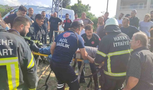 Hatay'da panelvan ile otomobil çarpıştı: 4 kişi yaralandı