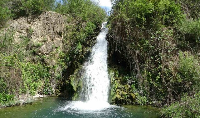 Ilıca Şelalesi turizme kazandırılmayı bekliyor