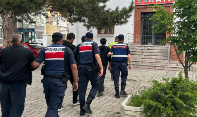 İnşaattan 1 milyon TL değerinde malzeme çalan 3 şüpheli yakalandı