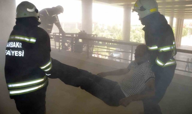 İtfaiyeden hastanede yangın tatbikatı