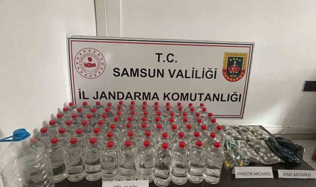 Jandarma depoda sahte alkol üretim maddeleri ele geçirdi