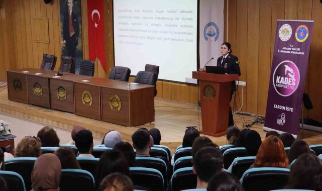 Jandarma ekipleri ASÜ'de KADES eğitimi verdi