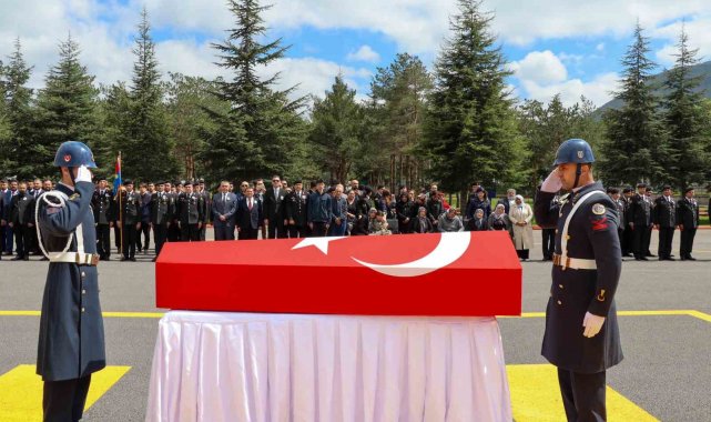 Kanser tedavisi gören asker hayatını kaybetti