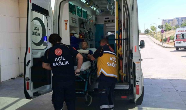 Karaman'da bir işçinin çikolata makinesine kaptırdığı eli parçalandı
