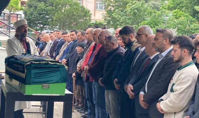 Kazada hayatını kaybeden 18 yaşındaki futbolcu son yolculuğuna uğurlandı