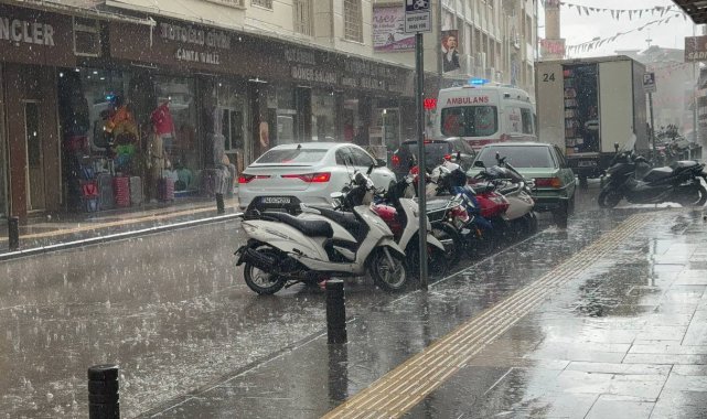 Kilis'te sağanak yağış etkili oldu