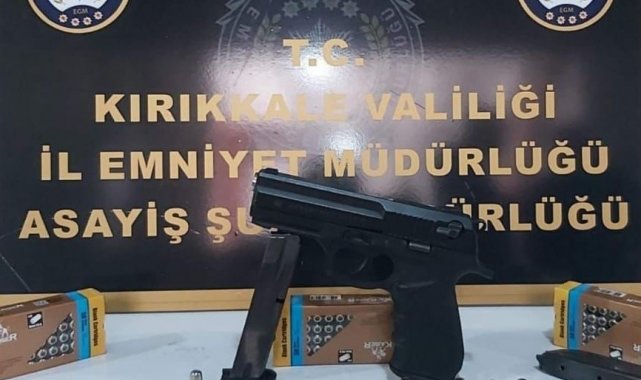 Kırıkkale polisinden sosyal medyada silahla paylaşım yapan şahıslara adli işlem