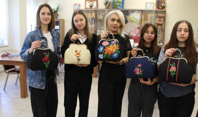 Kız meslek lisesinin tasarladığı el çantasına patent tescili