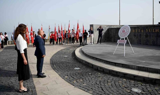 Kuşadası'nda 19 Mayıs coşkuyla kutlandı
