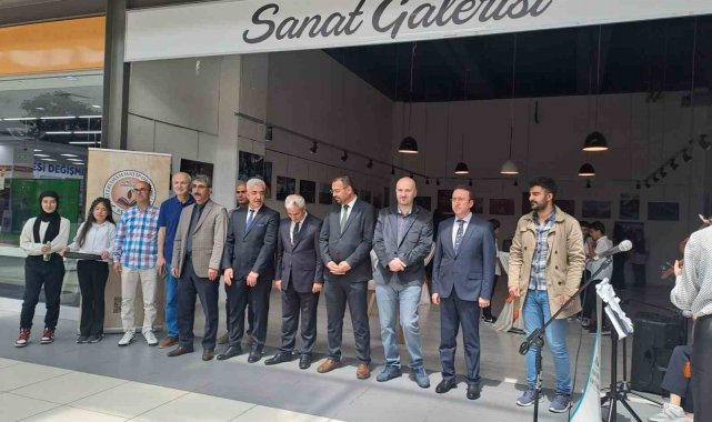 Kütahya Ahteri İmam Hatip Ortaokulundan "40 Fotoğrafta 40 Hadis" konulu fotoğraf sergisi