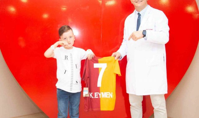 Lenfoma hastası Eymen Çakmak, Galatasaray forması hayaline kavuştu