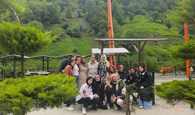 Lise öğrencilerinin Trabzon ve Rize gezisi