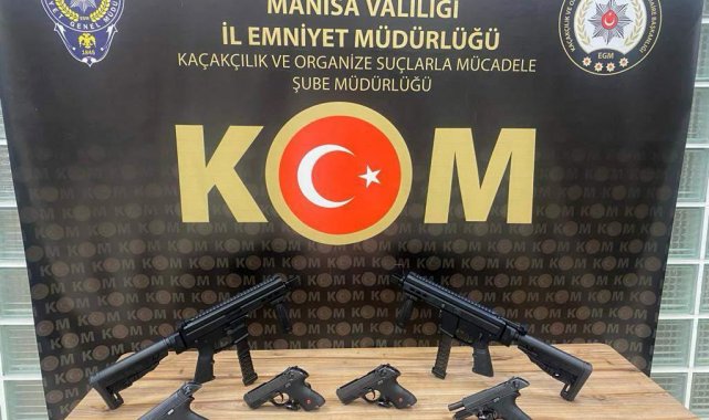 Manisa'da silah ticareti suçundan 2 gözaltı